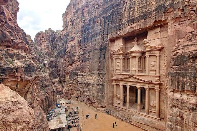 2 Day Tour to Petra and Wadi Rum from Tel Aviv - The 2:00 am pickup and border logistics you can’t ignore