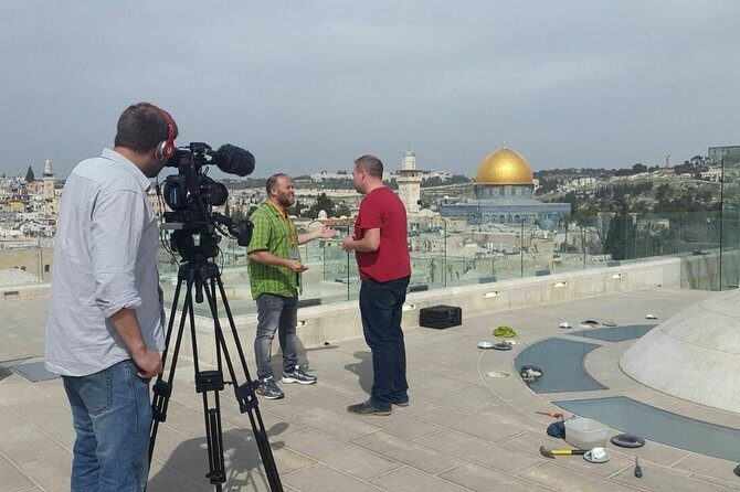 Boutique Walking Tour of Jerusalem - Getting started at Jaffa Gate: meeting point and pickup reality