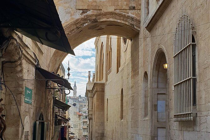 Discover the Secrets of the Underground Jerusalem with a private tour - Western Wall pickup at 9:00 am: why the logistics matter