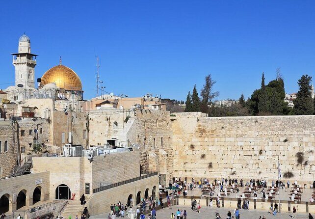 Discover the Secrets of the Underground Jerusalem with a private tour - Western Wall in 30 minutes: quick, meaningful, and practical