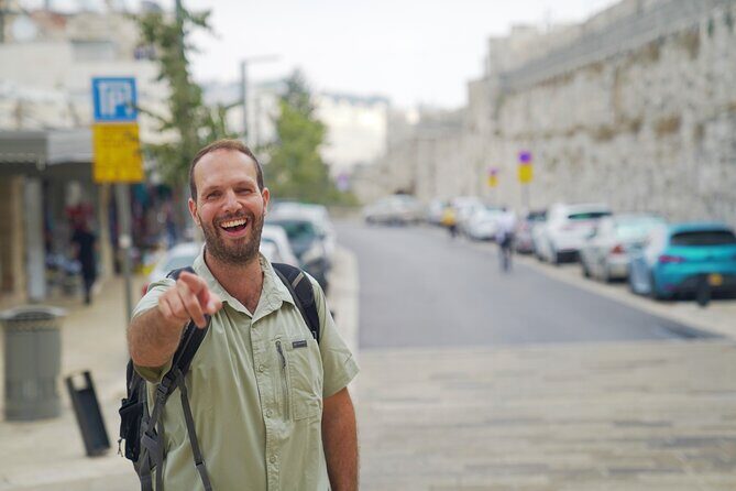 Discovering downtown Tel Aviv Street art and ancient Jaffa! - Stop 1: Downtown Tel Aviv street art and the Israel behind it