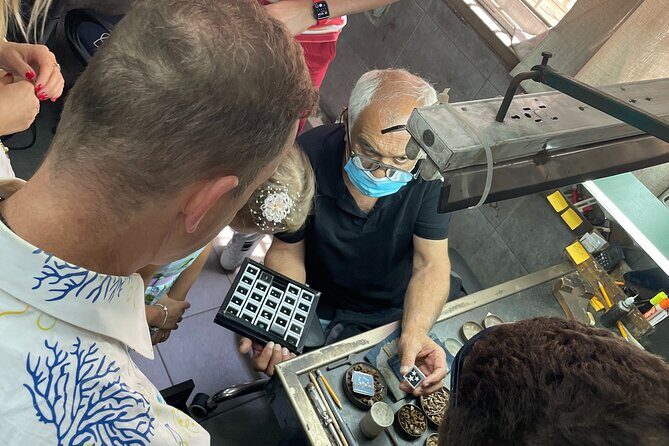 Exclusive Private Tour in The Israel Diamond Exchange - The “so what” part: how the exchange connects to cutting quality