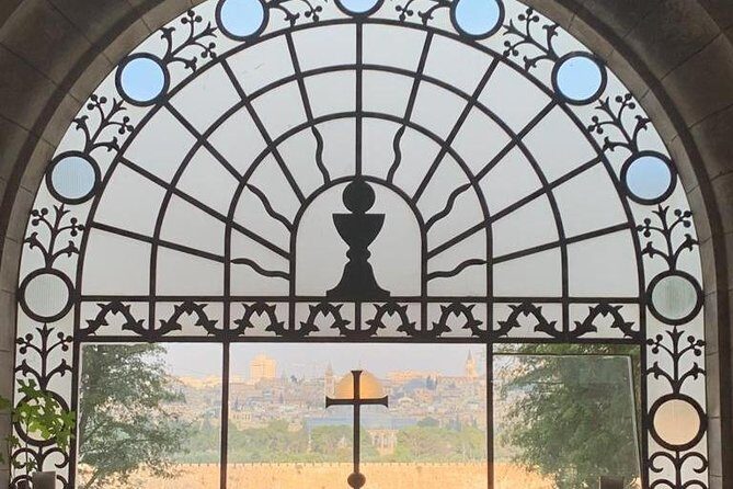 Explore Jerusalem's Old City - Via Dolorosa and Lina hummus: walking the path, then taking a real break