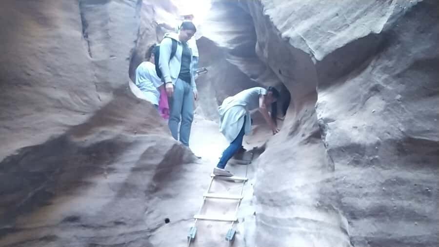 From Eilat: Red Canyon Guided Tour - Red Canyon walk: pink gorges and rock-worn details