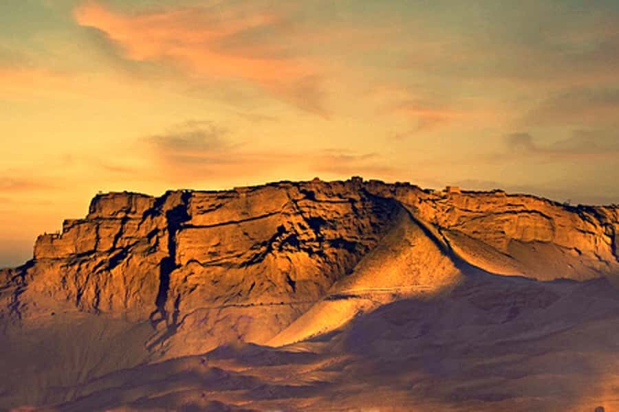 From Jerusalem: Masada&Dead Sea Tour INCLUDING ENTRANCE FEES - Ascending Masada by cable car: the fortress experience starts before you walk