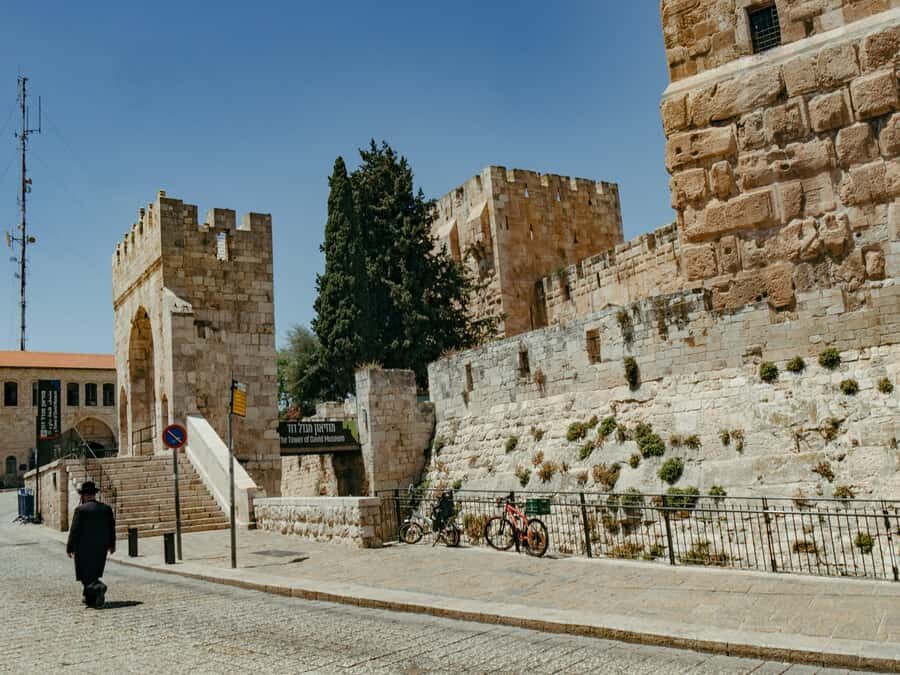 From Tel Aviv: City of David & Underground Jerusalem Tour - Hezekiah’s wall foundations, Jewish Quarter remains, mosaics, and a mikveh