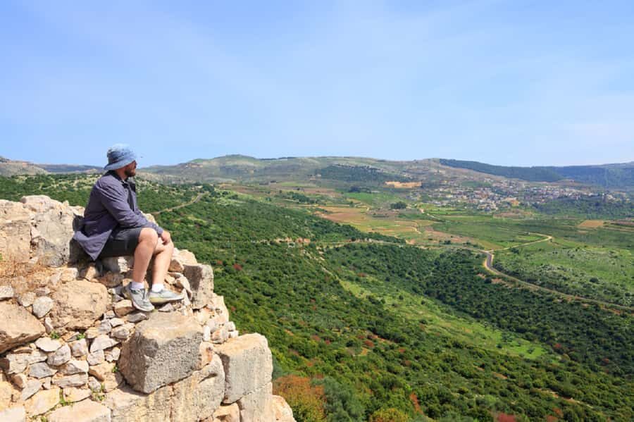From Tel Aviv: Golan Heights Tour - The Sea of Galilee Lookout and Tiberias Views: Where the Day Breathes