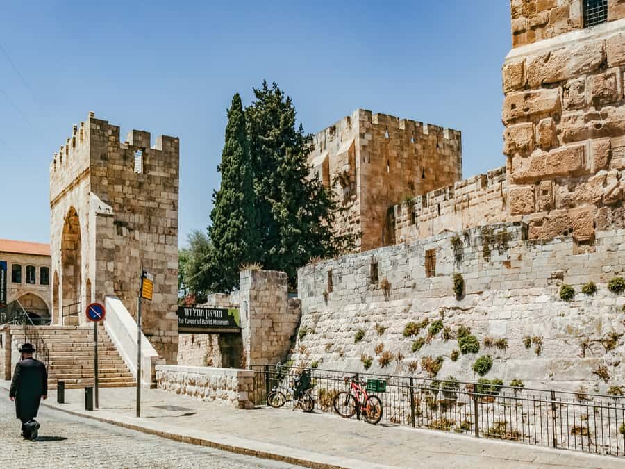 From Tel Aviv: Jerusalem and Bethlehem Guided Day Trip - Old City walking: Christian Quarter, Via Dolorosa, and the Cardo