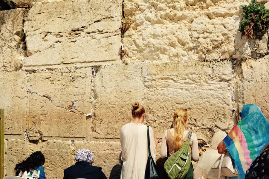 From Tel Aviv: Jerusalem Old City Guided Tour - Hurva Synagogue, Mount of Olives views, and Old City Bazaar time