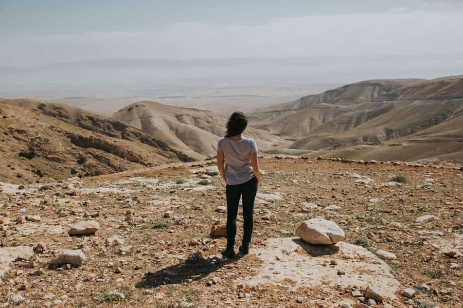 From Tel Aviv: West Bank Day Tour - Qasr el-Yahud on the Jordan River: Steps, Water, and Meaning