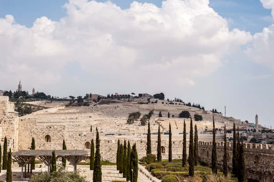 Full Day City Tour of Jerusalem - Through the Quarters: Cardo, the Bazaar, and Street-Level Jerusalem