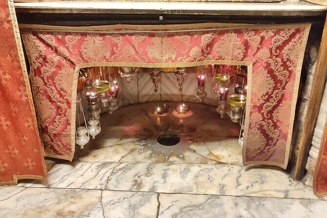 Full-Day Tour to Bethlehem and Jerusalem - Western Wall: a real pause inside a living place