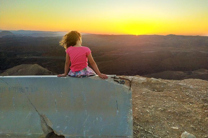 Jeep tour adventure Eilat mountains - Following the dried river valley: why the scenery feels so otherworldly