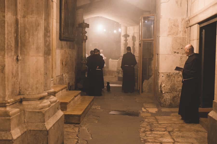 Jerusalem: Best of Jerusalem Day Tour - Entering through Jaffa Gate: where orientation turns into understanding