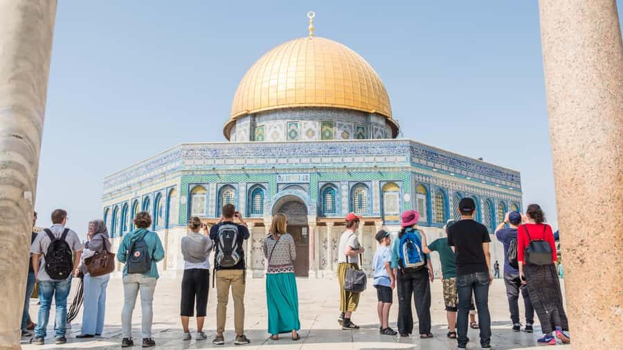 Jerusalem: Guided Walking Tour of the Old City - Four quarters, one theme: how the tour connects places to meaning