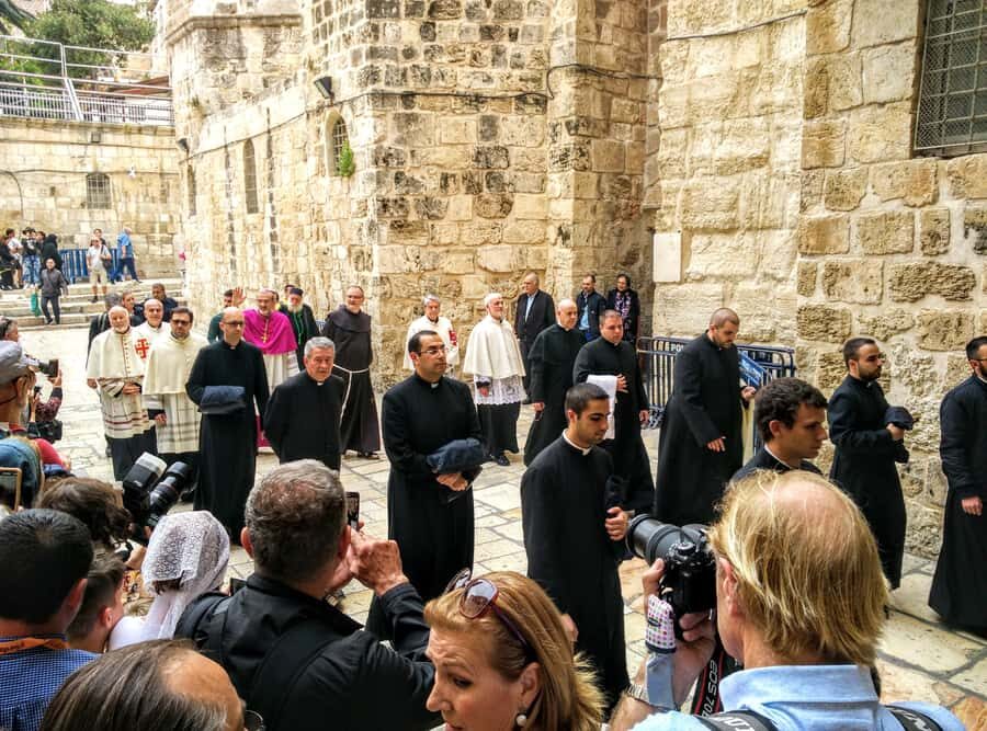 Jerusalem: Old City Private Walking Tour of Religious Sites - Mount Zion, the tomb area, and the Last Supper room
