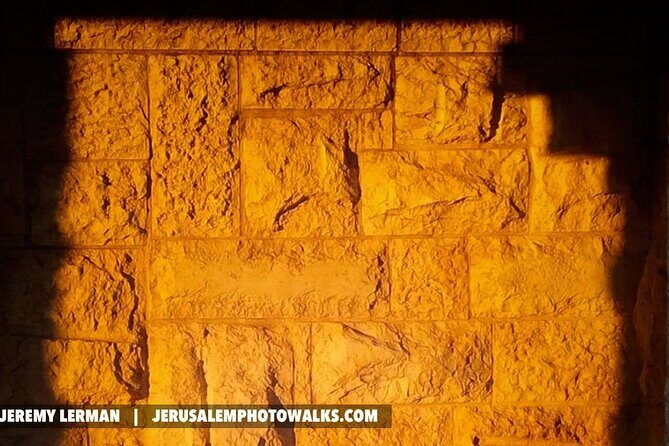 Jerusalem Private Guide Half Day Tour - Muslim Quarter: religious and cultural stops with local street rhythm