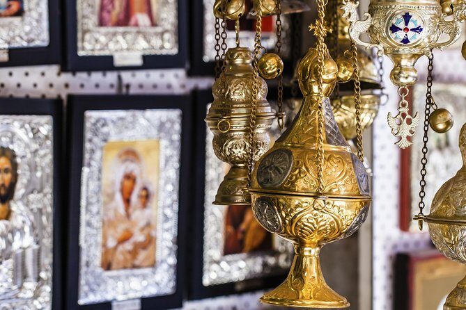 Jerusalem Walking Tour: In the Footsteps of Jesus - Kidron Valley to Old City: crossing from view to street-level reality