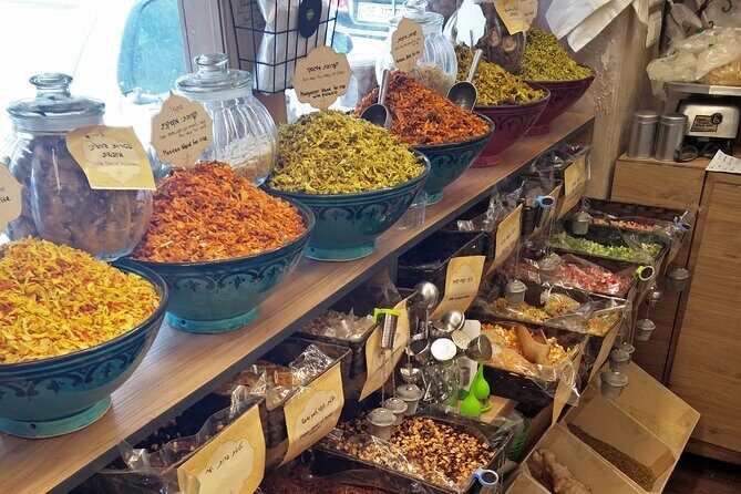 Levinsky Market Tasting Tour - Stop-to-stall reality: what each part feels like