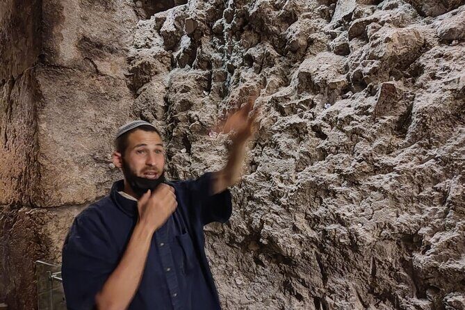 Magical Walking Tour in Old City of Jerusalem - Stop 2: Hurva Synagogue and the Story of the Jewish Quarter