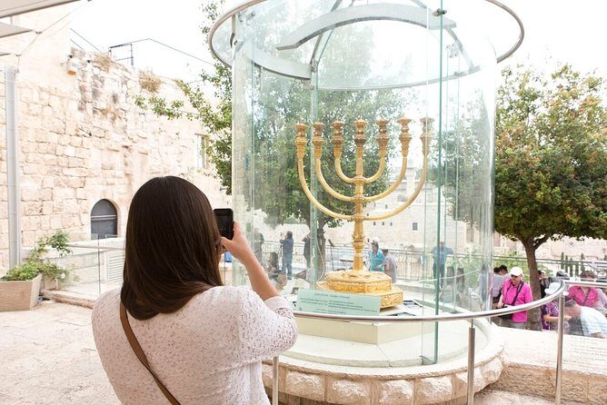 Old and New Jerusalem Full-Day Tour - The Western Wall: prayer details you can’t really get on your own