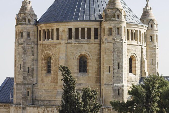 Old Jerusalem Full-Day Tour - Church of the Holy Sepulchre: what you should expect inside