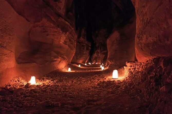 Petra 2-Day Tour from Tel-Aviv - Day 1: The Siq Before You Even Know You’re Blown Away