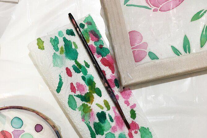 Private Silk Wall Hanging Painting Workshop in Jerusalem - Practical tips before you go (small details that save stress)