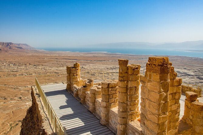 Private Tour: Masada and Dead Sea Day Trip from Tel Aviv - Ein Gedi Nature Reserve and Qumran Caves: A Quick Breath Before the Dead Sea