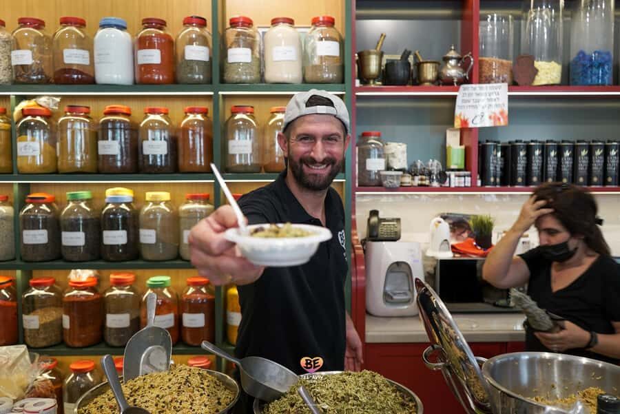Tel Aviv: 2-Hour Levinsky Market Tour with Full Lunch - Levinsky Market Tour: Your 2-Hour Ticket to South Tel Aviv Flavors
