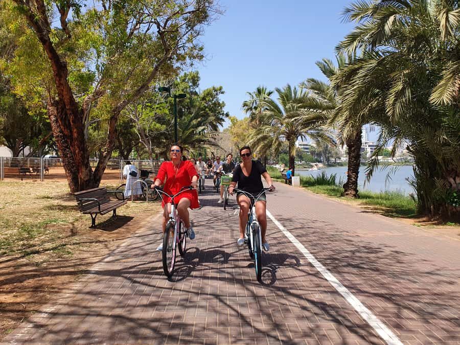 Tel Aviv 3-Hour Easy Bike Tour - Rothschild Boulevard to Rabin’s Square: big-city Tel Aviv in motion