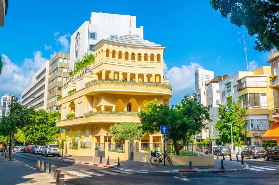 Tel Aviv: Florentin Saturday Walking Tour - Park HaTachana: your orientation point in Old Tel Aviv