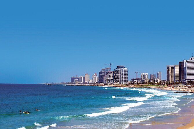 Tel Aviv; Jaffa Old City, Port & Shuk Hapishpishim Walking Tour - Kdumim Square and the cafe-to-market rhythm