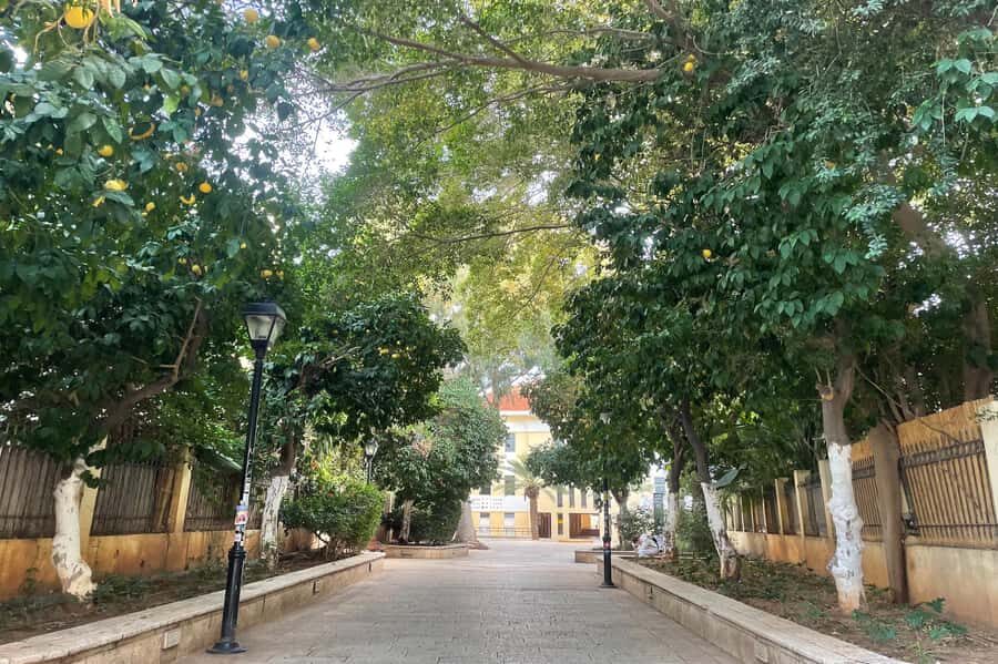 Tel Aviv: Neve Tzedek Cultural Walking Tour - Why Neve Tzedek Works as a 90-Minute Walk