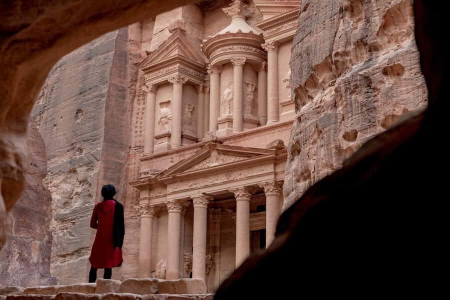 Tel Aviv: Petra & Wadi Rum 2-Day Glamping Trip with Flights - The value question: is $499 worth it?