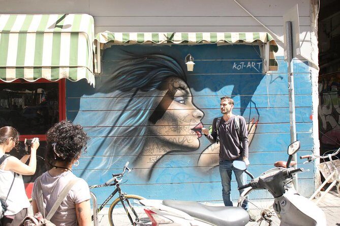 Tel Aviv Street Art & Graffiti Tour - Nachalat Binyamin Pedestrian Mall: When Street Art Becomes an Open-Air Gallery